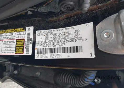 2013 Toyota Tundra Grade 5.7L V8 z USA, uszkodzony, nr VIN 5TFRY5F14DX133483